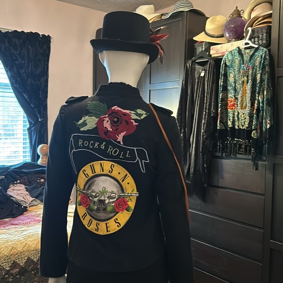 Hand crafted Guns & Roses jacket - Picture 13 of 15